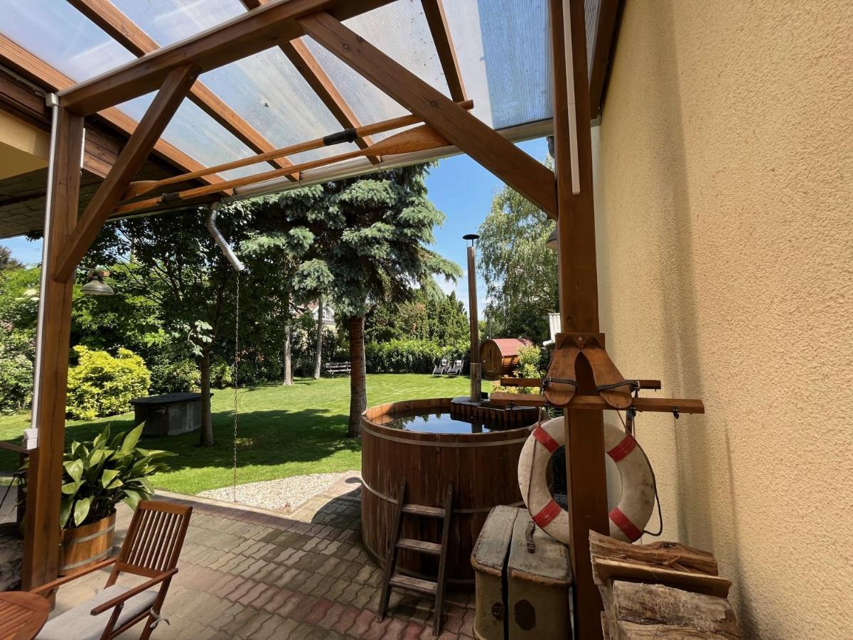 Abigel Vendeghaz Keszthely Villa ภายนอก รูปภาพ