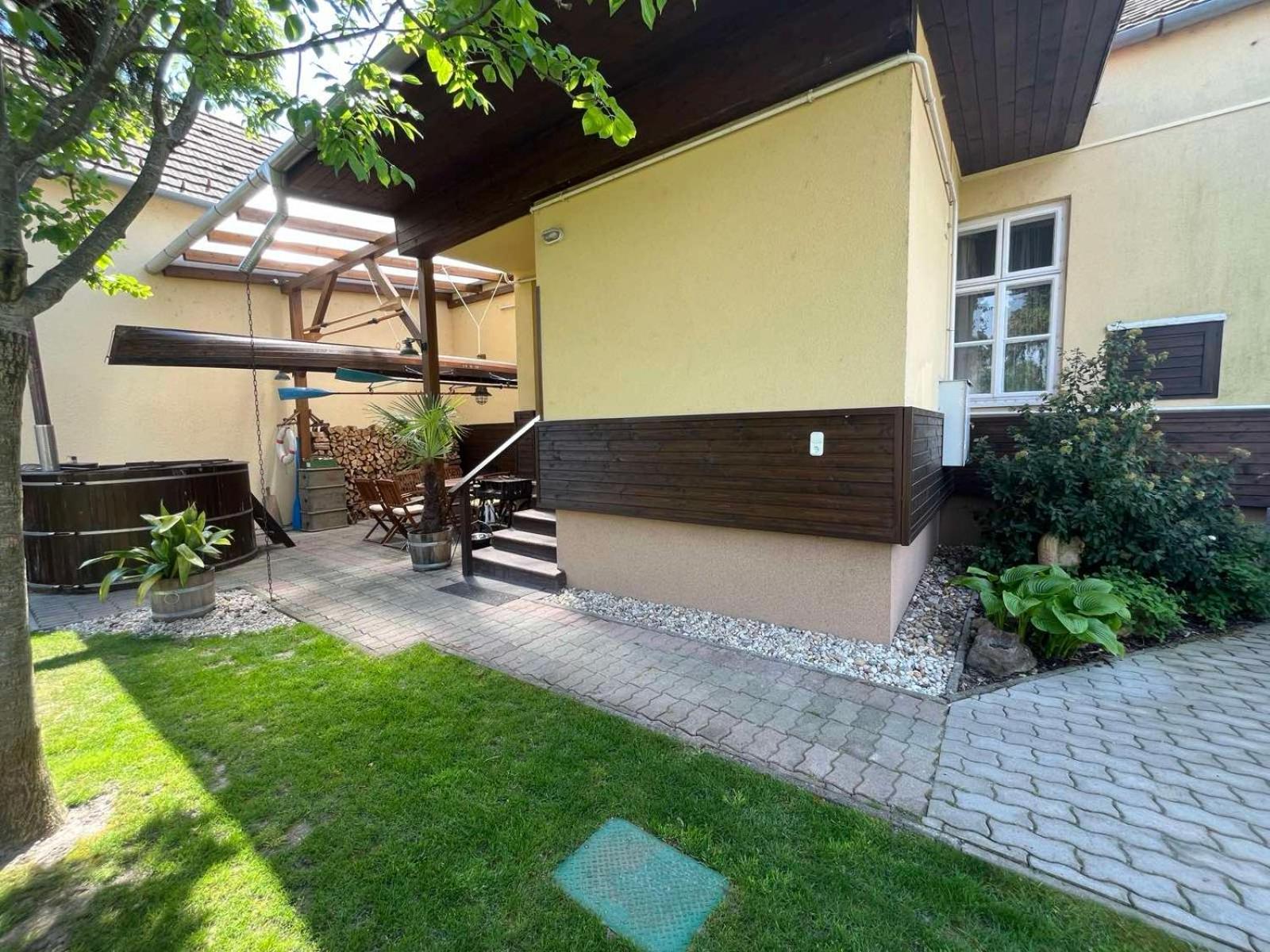 Abigel Vendeghaz Keszthely Villa ภายนอก รูปภาพ