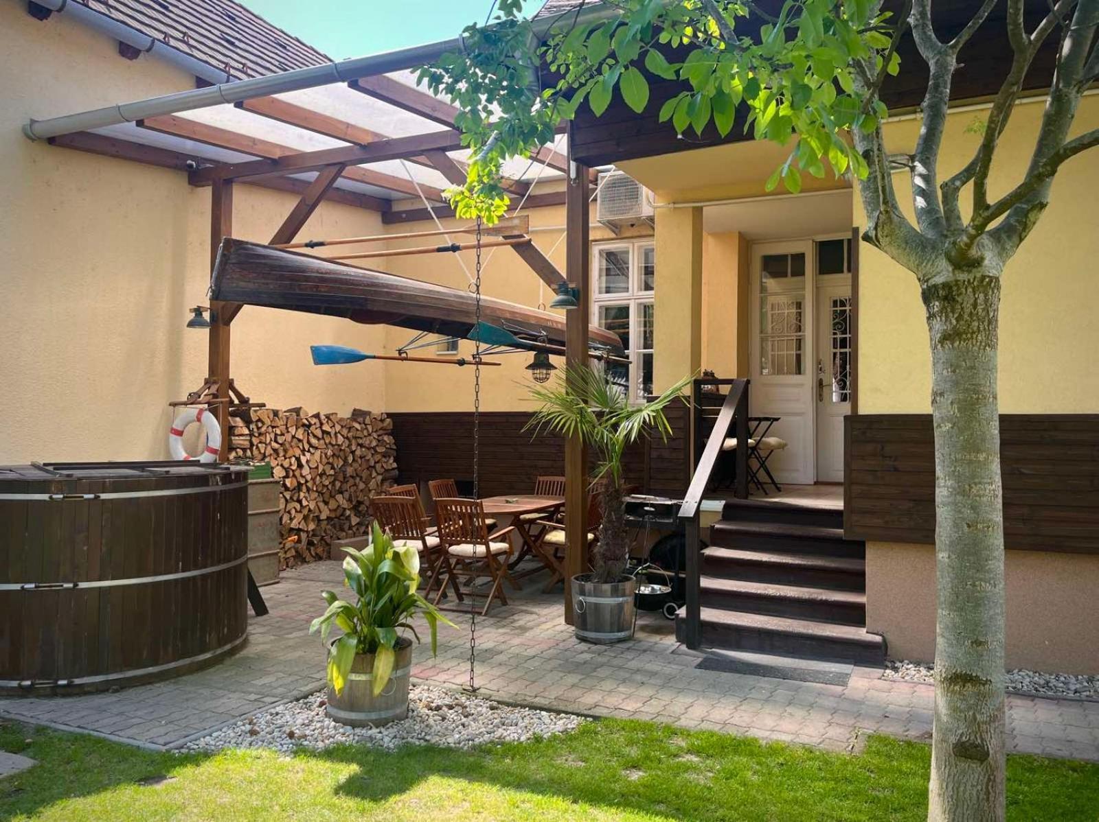Abigel Vendeghaz Keszthely Villa ภายนอก รูปภาพ